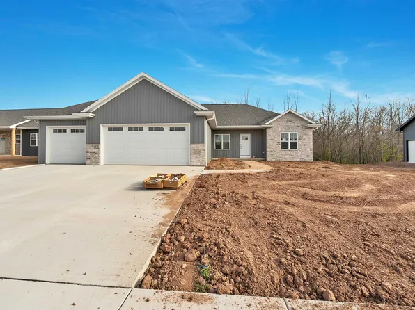 2578 N Stellita Cir, De Pere, WI 54115