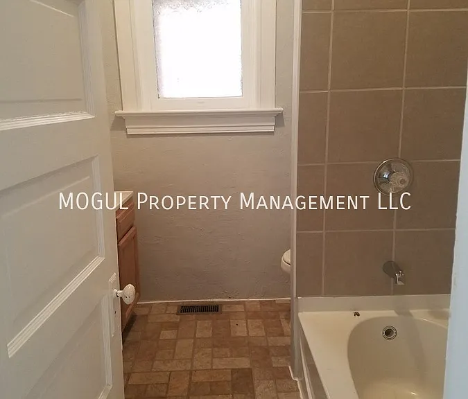 3116 Keokuk St #1F — Photo 13