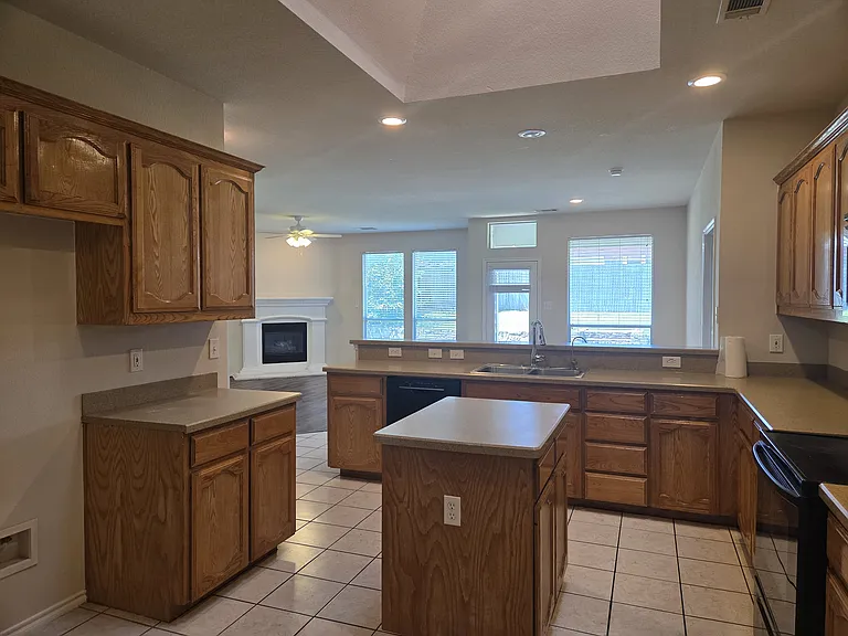 6037 Horse Trap Dr — Photo 9