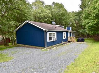 111 Sweet Fern Rd, Albrightsville, PA 18210