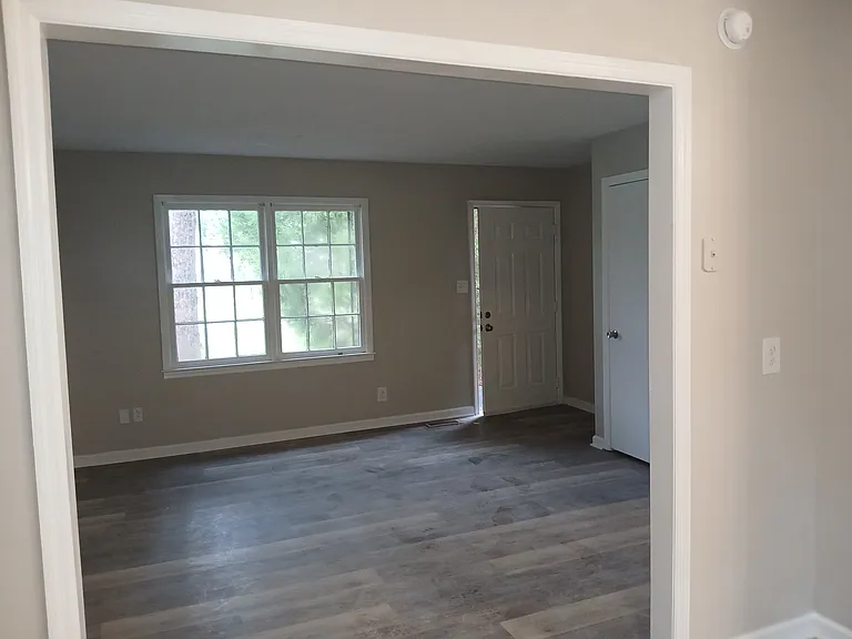 3320 Napier Ave — Photo 9