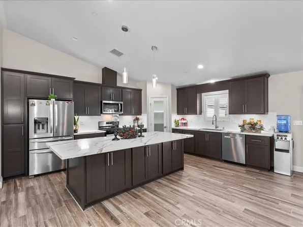 18332 Catalpa St, Hesperia, CA 92345