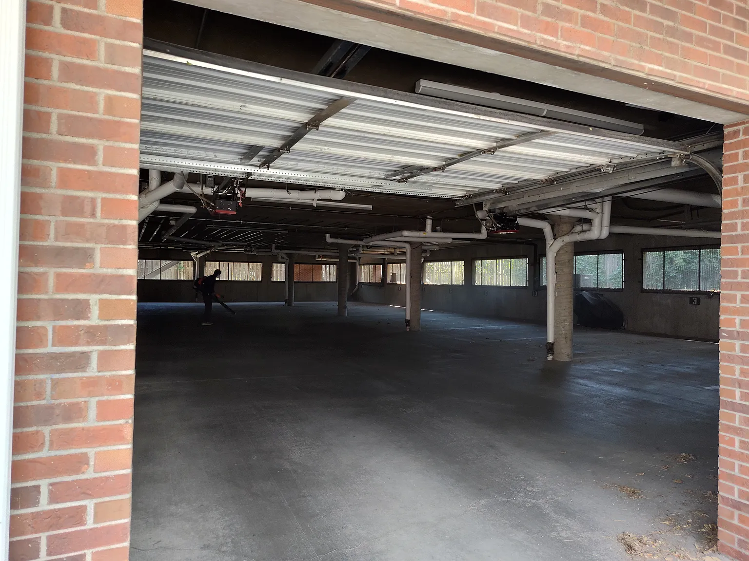 1 bed, 1.5 bath, 953 sqft, $1,700 — Photo 4