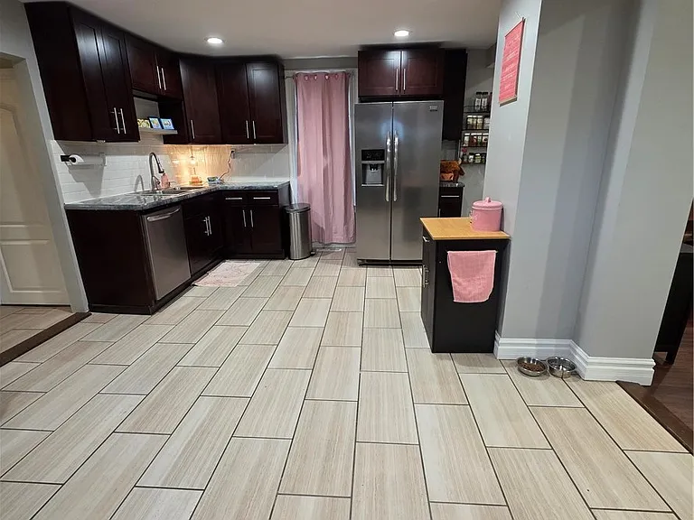 149 Adam St — Photo 29