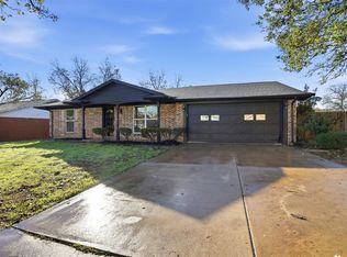 3848 Oak Haven Dr, Forest Hill, TX 76119