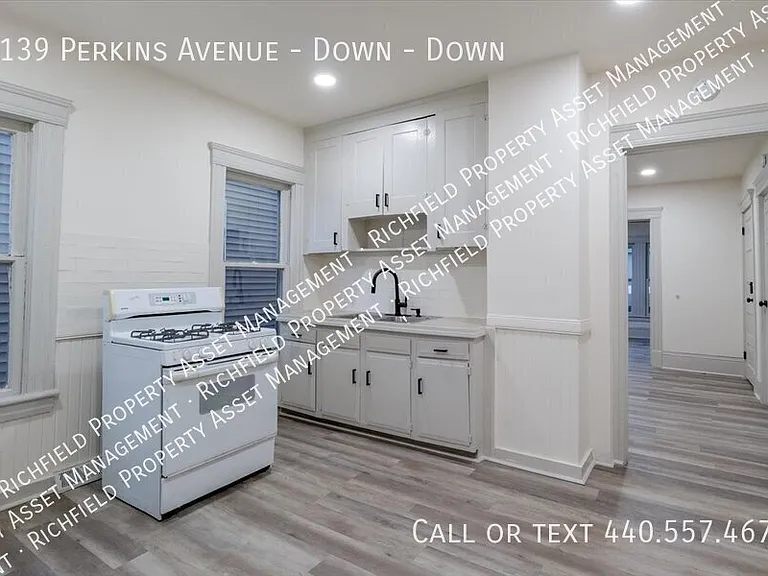 3139 Perkins Ave #DOWN — Photo 7