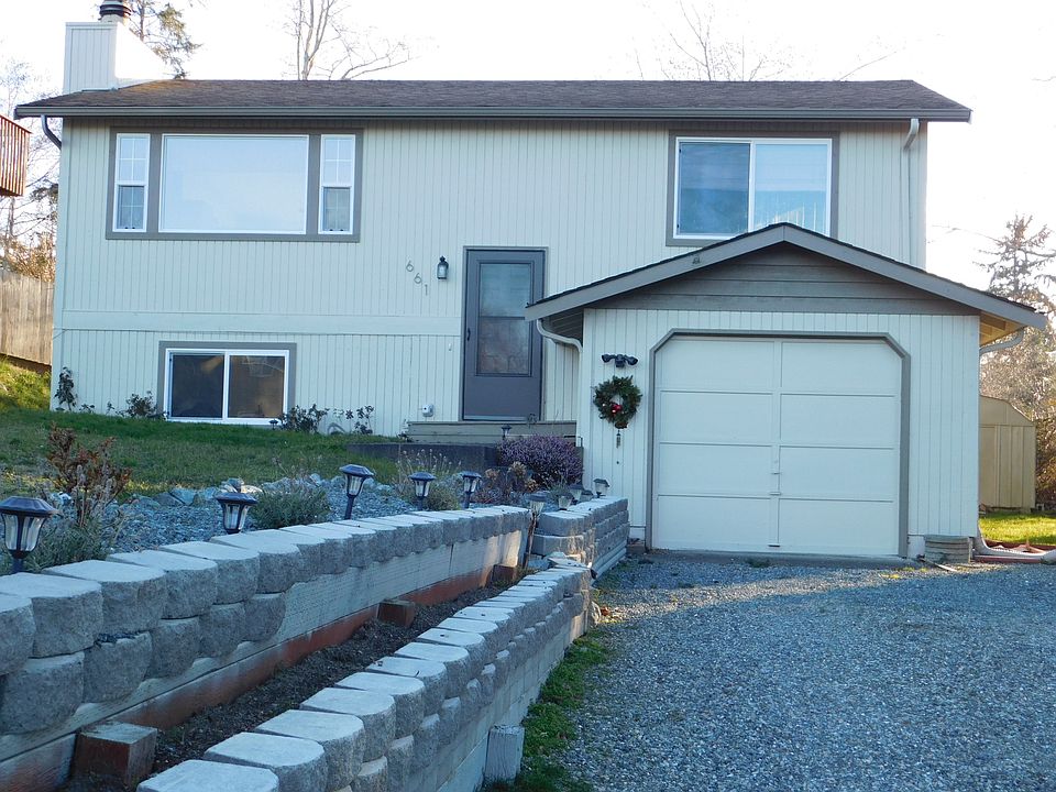 1st image of 661 Cranberry Dr
