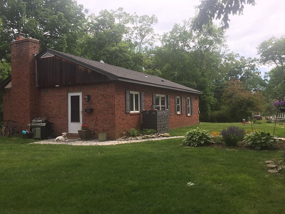 188 Rocky Hill Rd Smithfield RI Zillow