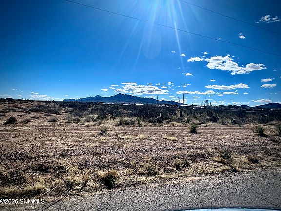 3rd image of 1955 Hot Peppers Rd