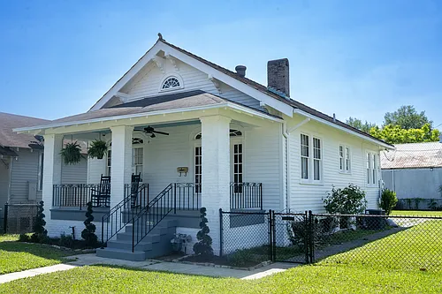 405 Franklin Ave Photo 1