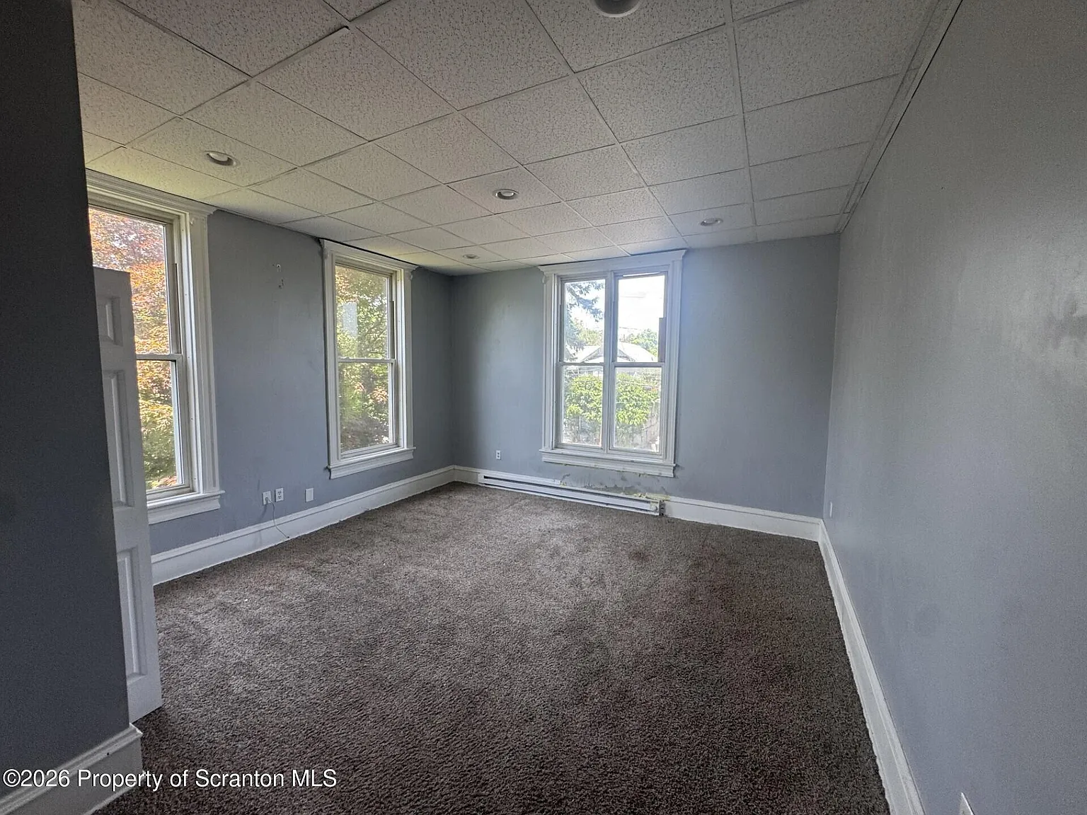 2 bed, 1.0 bath, 744 sqft, $1,350 — Photo 4