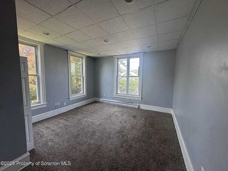 507 Broadway St — Photo 4