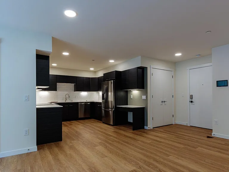9040 NE Juanita Dr #304 — Photo 3