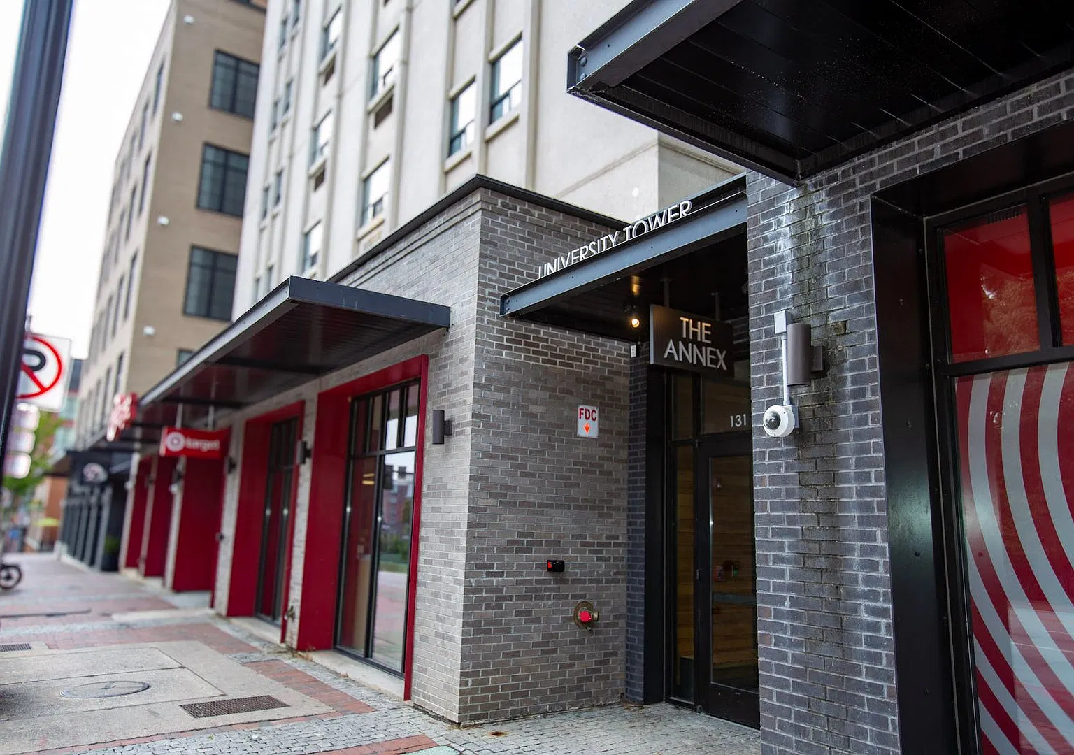 Studio Apartment in Downtown Athens - Steps Away From UGA Campus — Photo 1