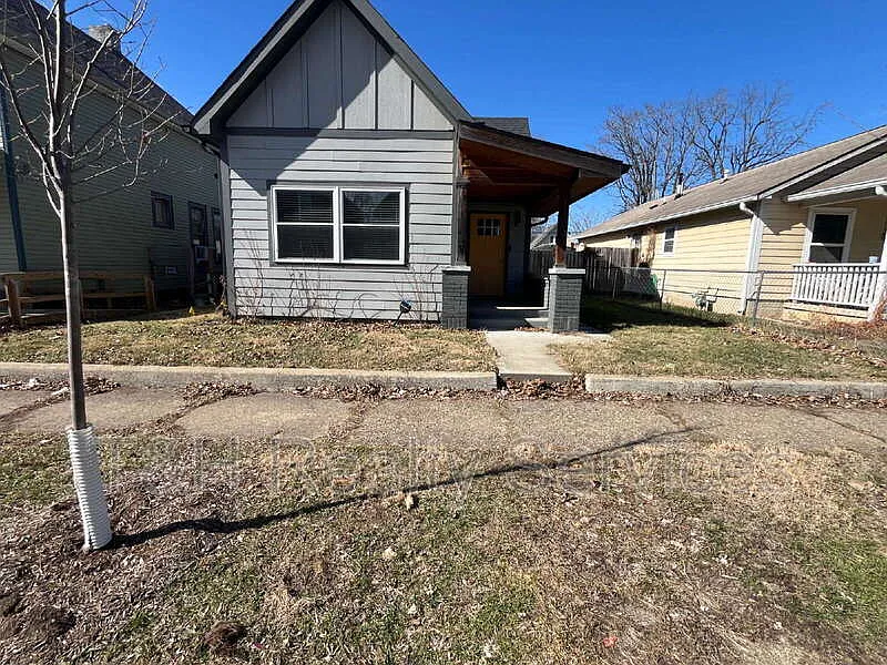 1202 Harlan St photo 1