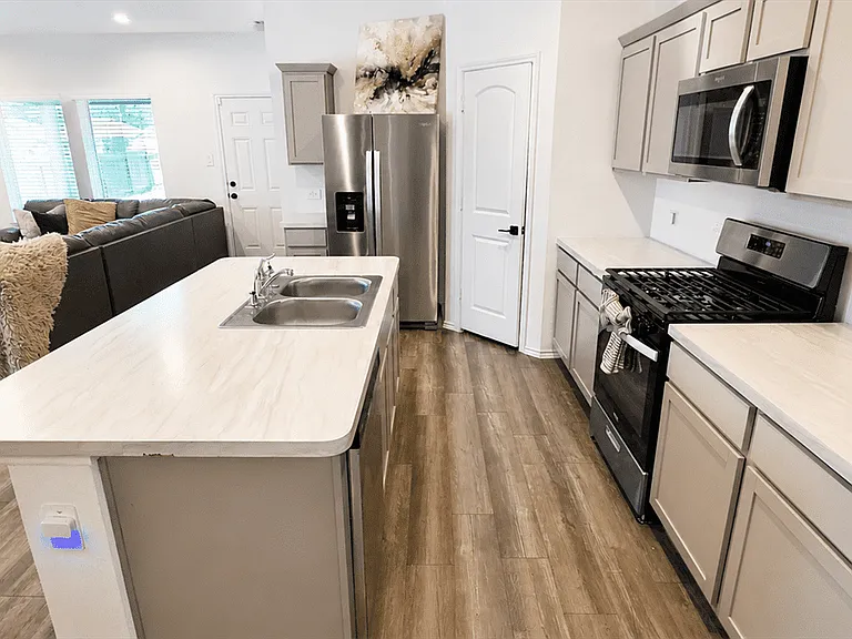 24836 Sugar Pine Cone St — Photo 2