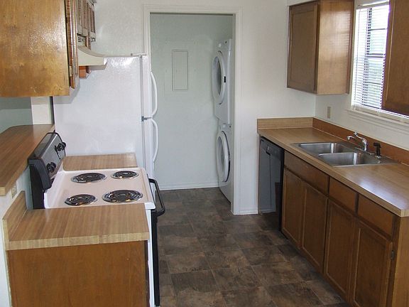 2nd image of 3222 Walton Ave