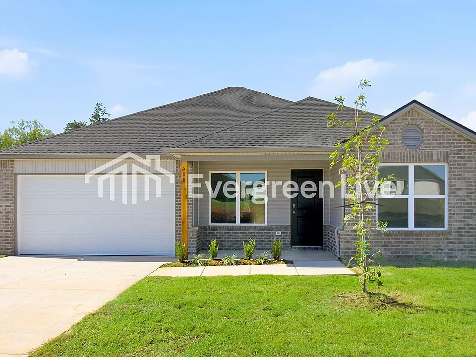 608 S Haven Dr