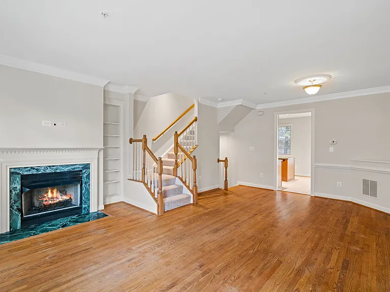 788 N Wakefield St — Photo 18