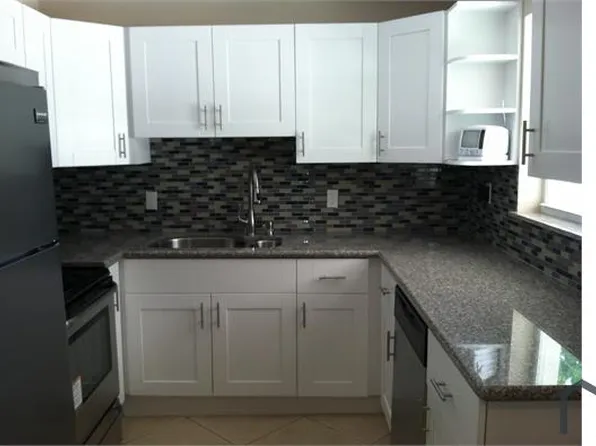 4275 S Mary Cir, Palm Beach Gardens, FL 33410