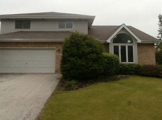 702 Wellington Pkwy, New Lenox, IL 60451