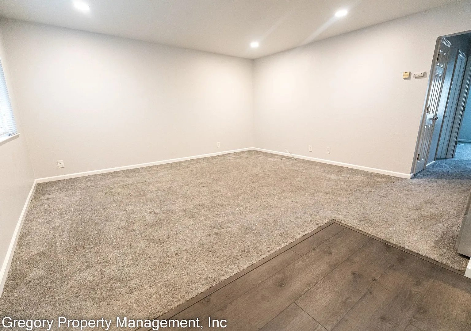 1817 Central Ave — Photo 2