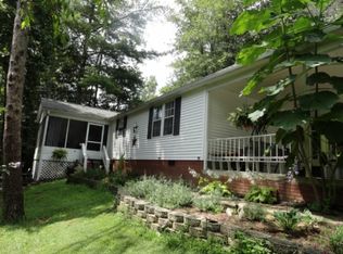 311 Greystone Dr, Hendersonville, NC 28792