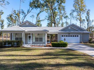 10498 Wildwood Dr, Dowling Park, FL 32064