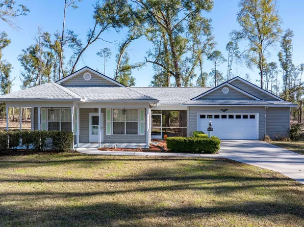 10498 Wildwood Dr, Dowling Park, FL 32064