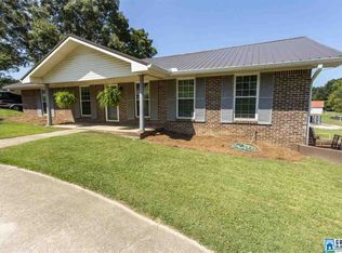 7350 Franklin Dr, Bessemer, AL 35023