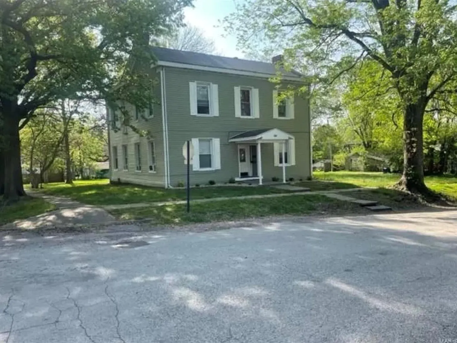 2 bed, 1.0 bath, 1150 sqft, $650 — Photo 2