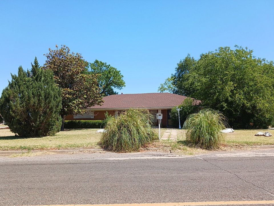 624 W 1st St, Grandfield, OK 73546 Zillow