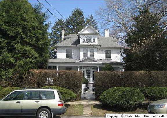 2nd image of 211 Bard Ave