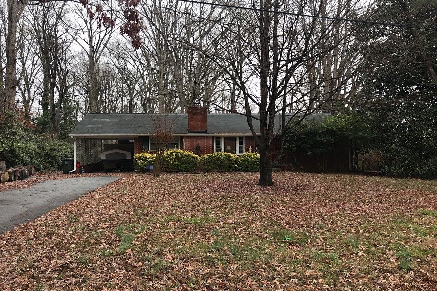 1st image of 4002 Annie Laurie Dr
