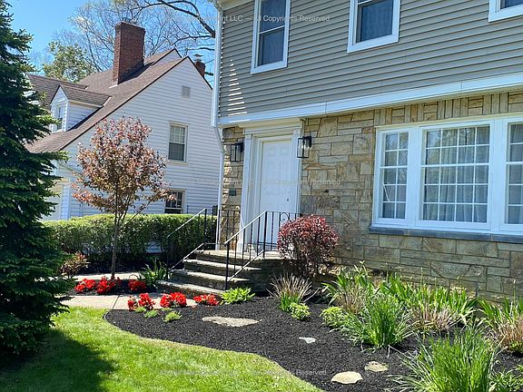 2nd image of 2400 Ashurst Rd #1