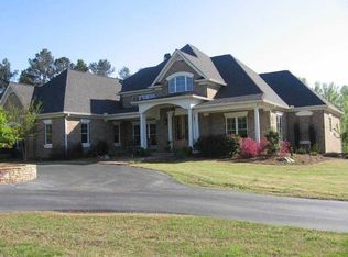 33 Tyler B Ln, Jefferson, GA 30549