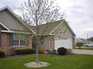 210 Brookview Ln, Durant, IA 52747