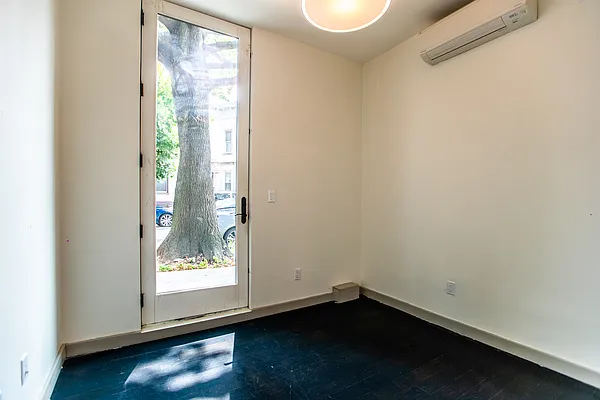 Rented by Jankos Group LLC | media 39