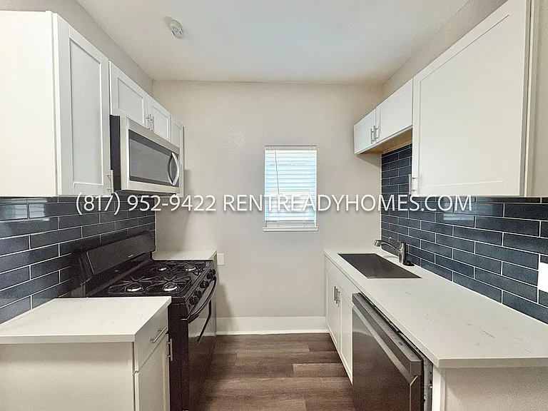 4431 Clay St. — Photo 7