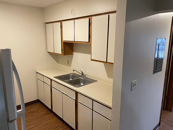 5th image of 181 Homer Ave #B3