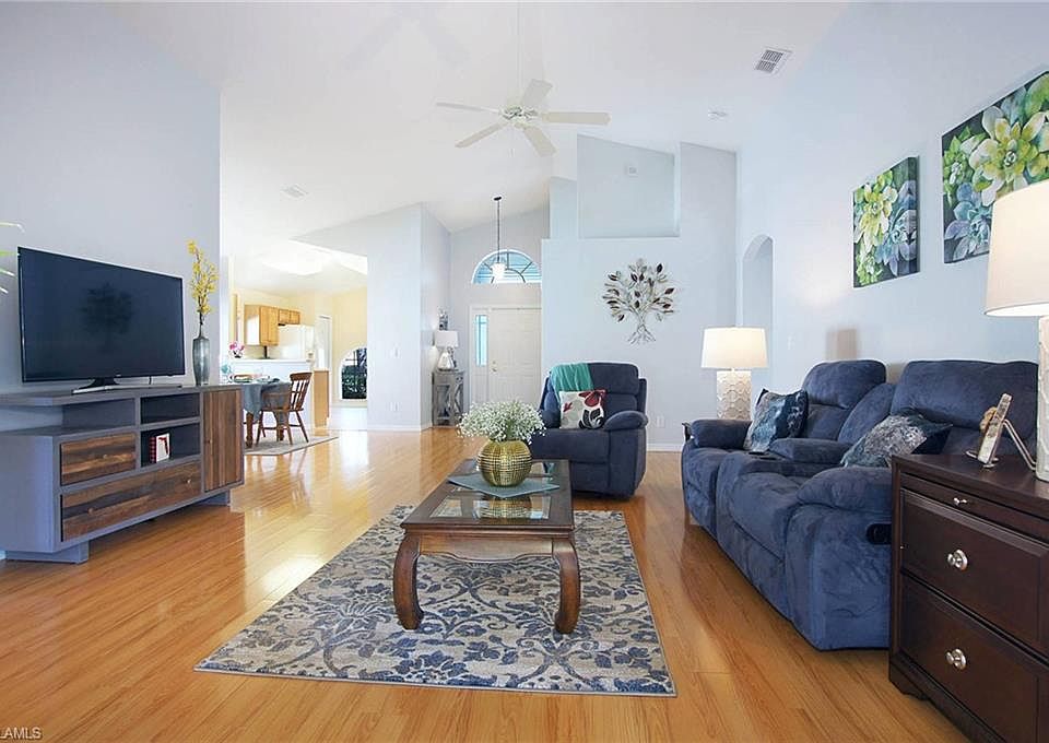 1st image of 9307 Palm Island Cir