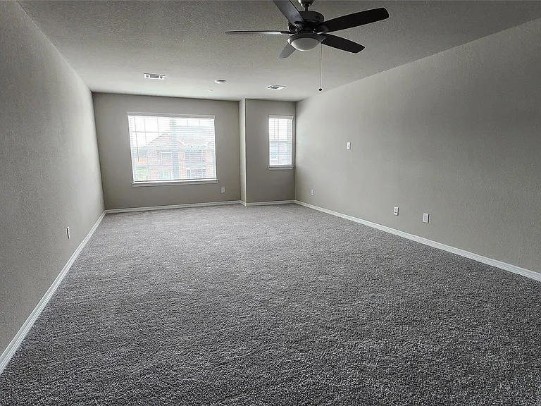 8009 Scanlan Trl — Photo 11