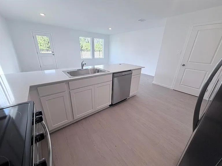1207 Orion St — Photo 7