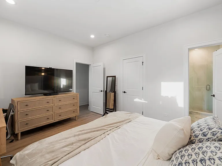 6340 S Drexel Ave #3 — Photo 18