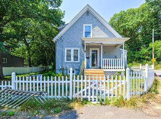 126 Winnepurkit Ave, Lynn, MA 01905