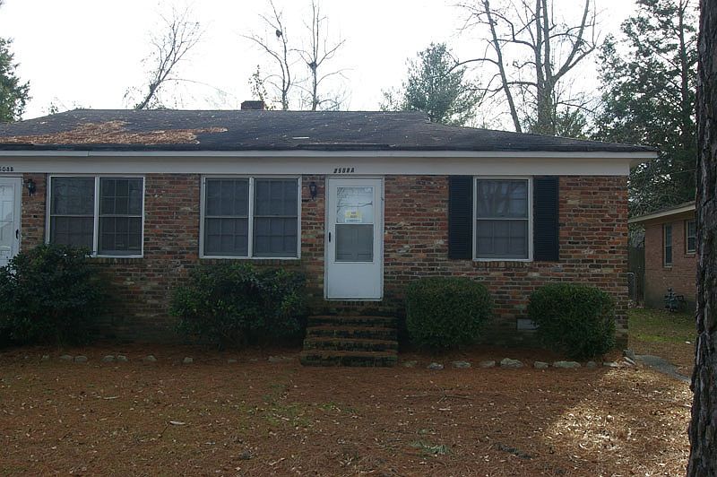1st image of 2508 E 3rd St #A