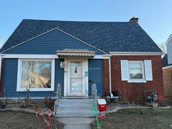 35 164th St, Calumet City, IL 60409