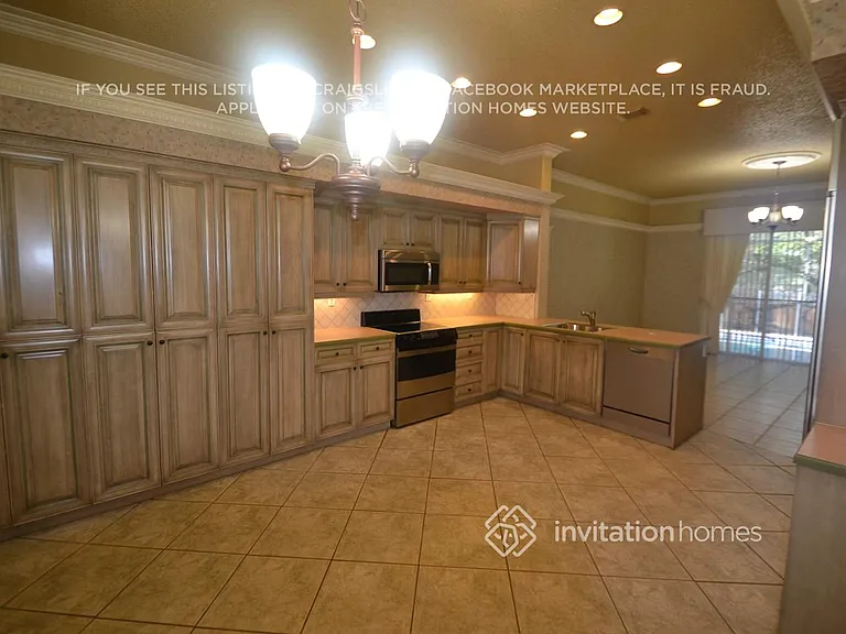 5373 SW 34th Way — Photo 5