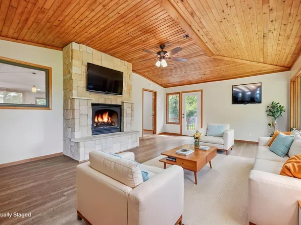 9595 228th St N, Scandia, MN 55073