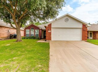 749 Dema Ln, Burleson, TX 76028